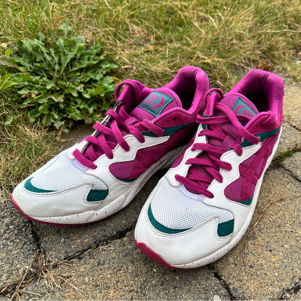 Asics Diablo Sneakers in White Maroon and Teal 90’s vibes, real old school stuff